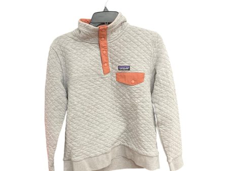 Athletic Top Long Sleeve Collar By Patagonia In Grey, Size: M For Sale